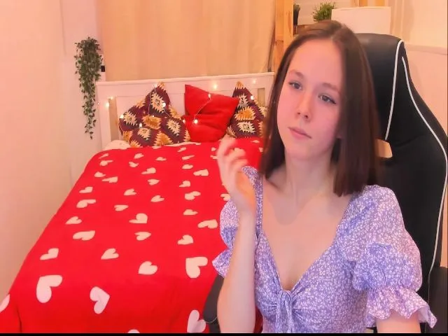 Live sex webcam photo for Sh0wroom #272635409
