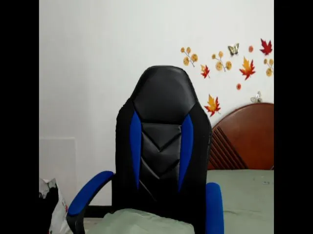Live sex webcam photo for Shalyn_ #272060423