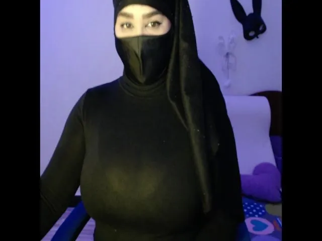 Live sex webcam photo for Shalyn_ #272956740