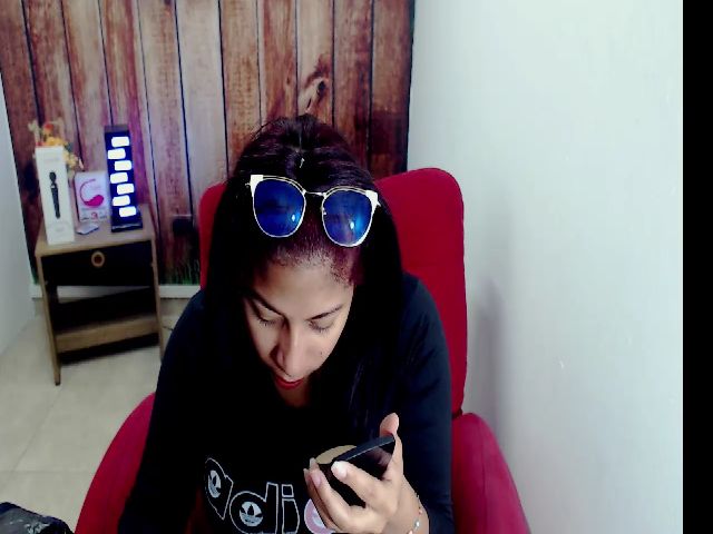 Live sex webcam photo for Shanel_ferrer #272161669