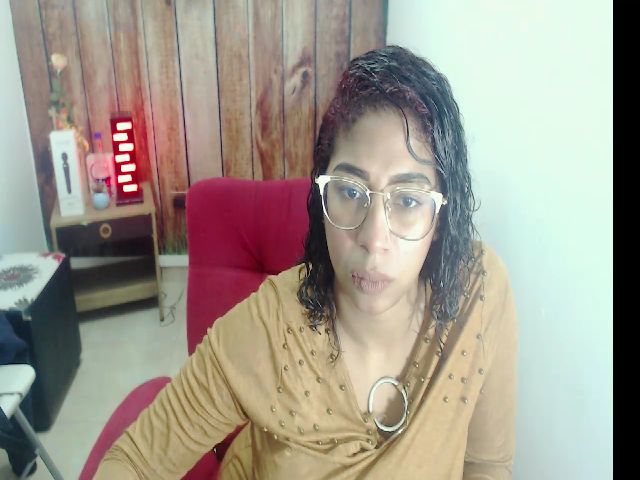 Live sex webcam photo for Shanel_ferrer #272363672