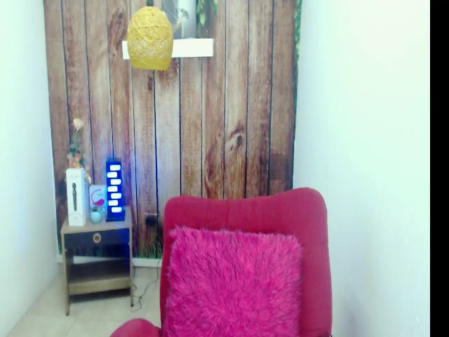 Live sex webcam photo for Shanel_ferrer #272431461