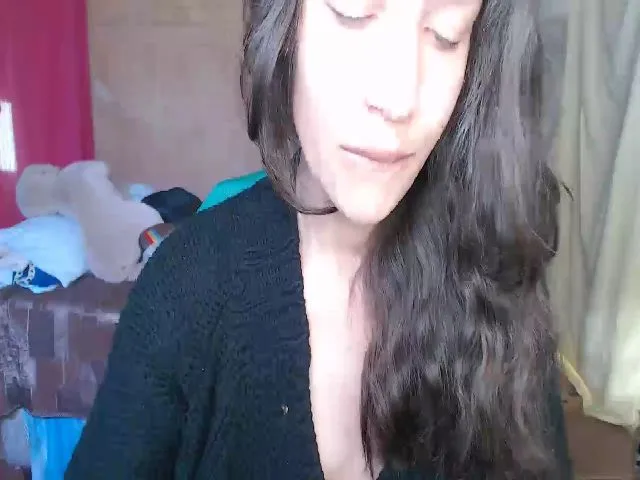Live sex webcam photo for Shanyflores4 #273160592