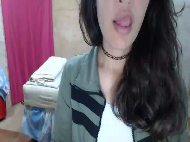 Live sex webcam photo for Shanyflores4 #273350757