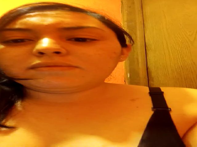 Live sex webcam photo for ShapiraBB #272324690