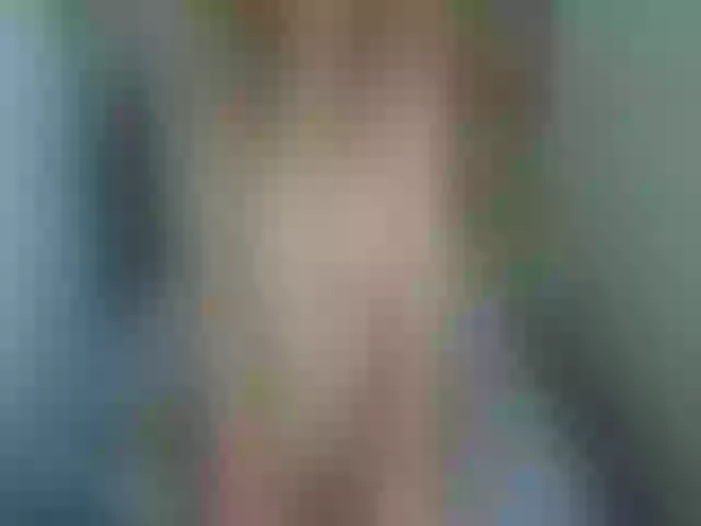 Live sex webcam photo for SharonRobert #273796186