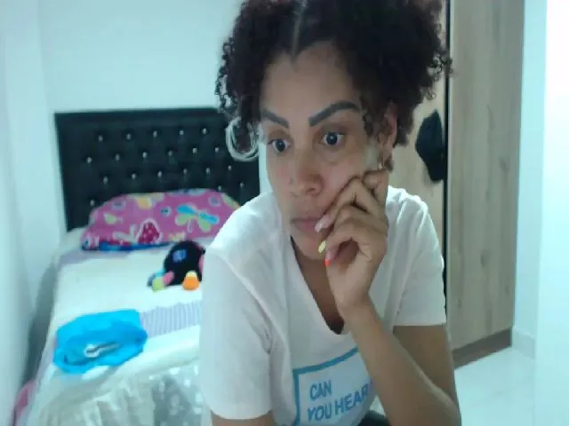 Live sex webcam photo for Shayna_cute #274265331