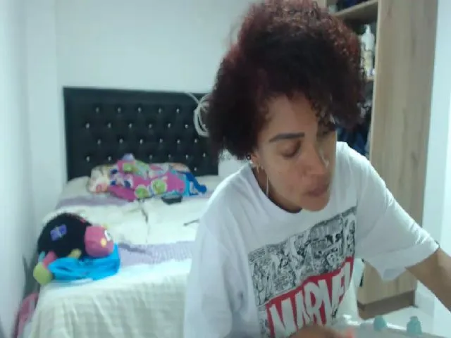 Live sex webcam photo for Shayna_cute #274273935