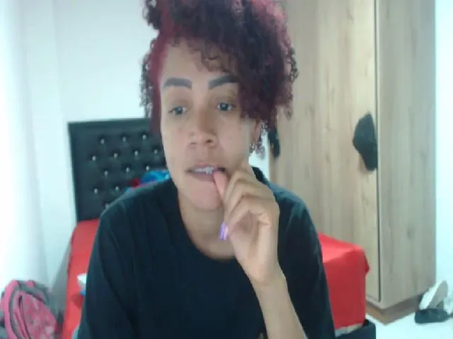 Live sex webcam photo for Shayna_cute #274323840