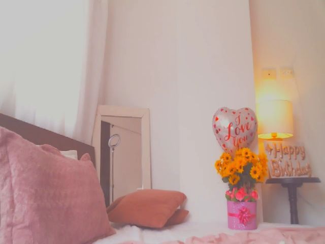 Live sex webcam photo for Shayo_96 #273264620