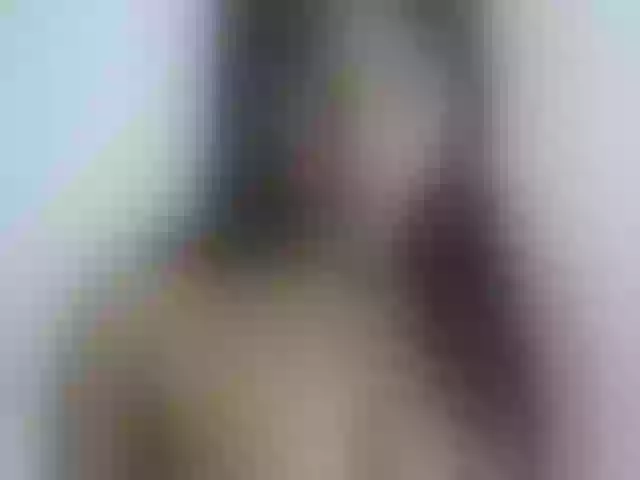 Live sex webcam photo for ShayraHot4u #273070492