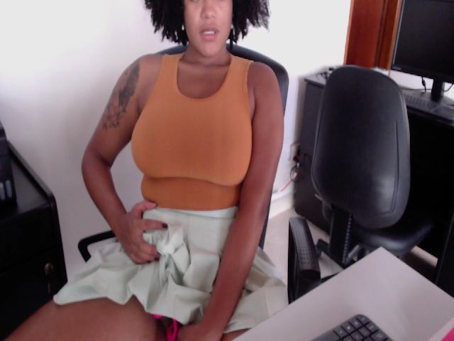 Live sex webcam photo for Sheila_makano #274354463