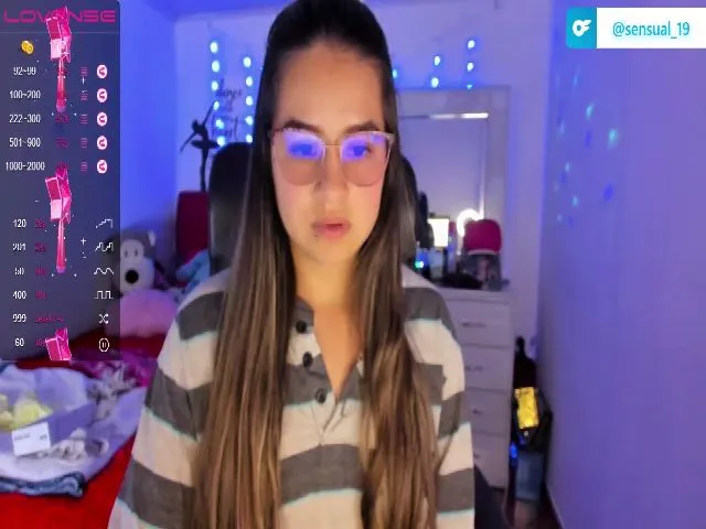 Live sex webcam photo for Shekina_lu #274132383