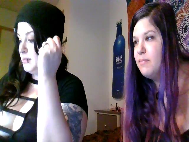 Live sex webcam photo for Shieldmaiden1 #272238265