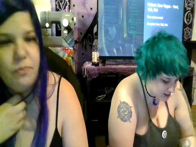 Live sex webcam photo for Shieldmaiden1 #272341845