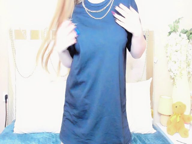 Live sex webcam photo for ShineFrench #273686577