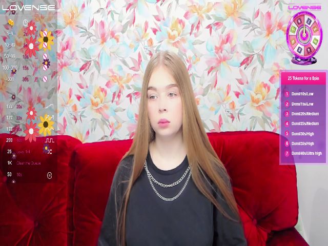 Live sex webcam photo for ShineFrench #273739013