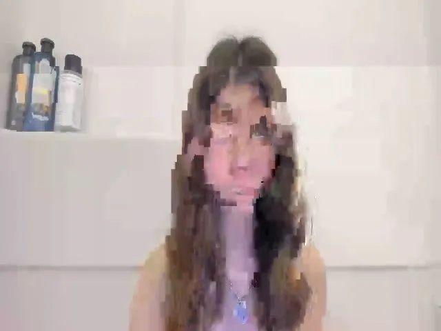 Live sex webcam photo for ShortieSaysHi #272917005
