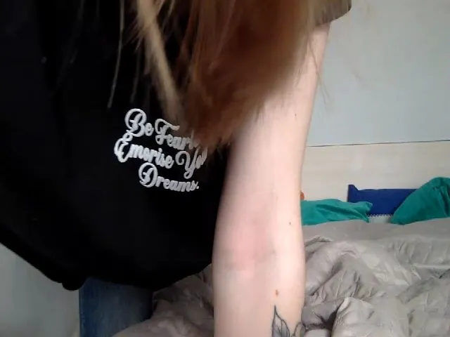 Live sex webcam photo for ShyBlonda #273201380