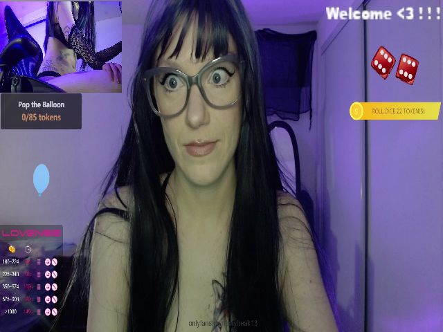 Live sex webcam photo for ShyFreak22 #274297988