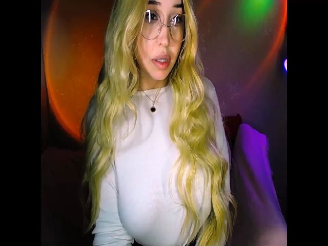 Live sex webcam photo for Shy_Girll_ #272733314