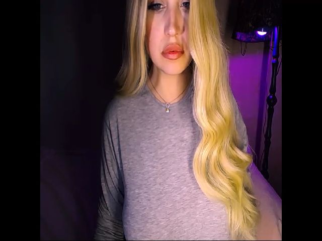 Live sex webcam photo for Shy_Girll_ #273149048