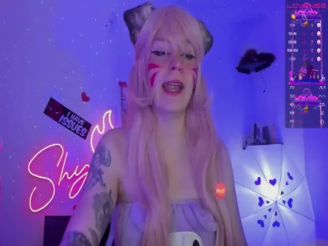 Live sex webcam photo for Shyavanaxx #273157193