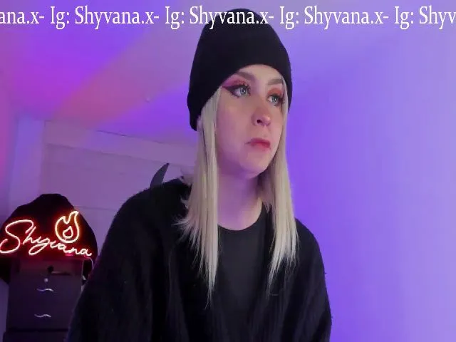Live sex webcam photo for Shyavanaxx #273534715