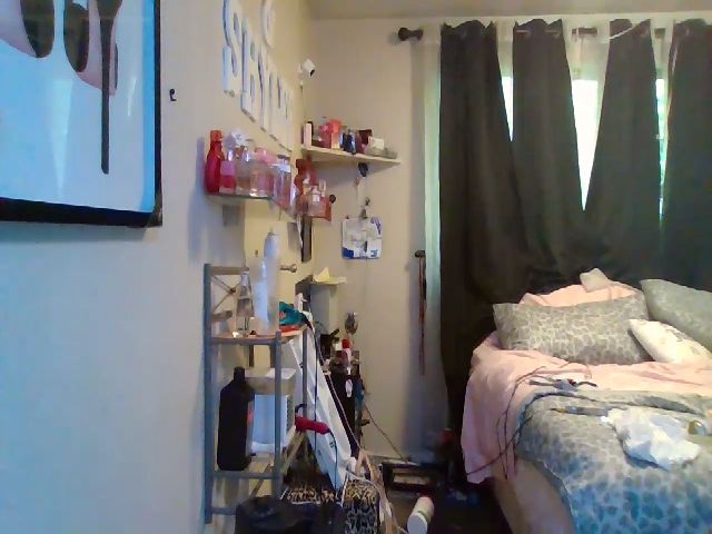 Live sex webcam photo for Shyleec4431 #274652122