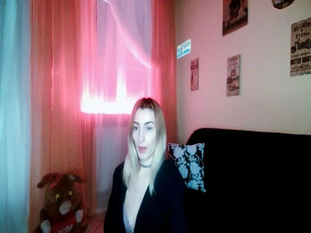 Live sex webcam photo for Shylollipop #272434948