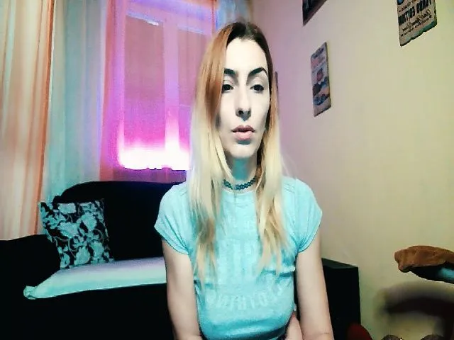 Live sex webcam photo for Shylollipop #272951142