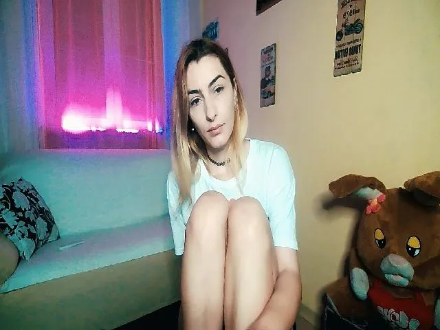 Live sex webcam photo for Shylollipop #272999637