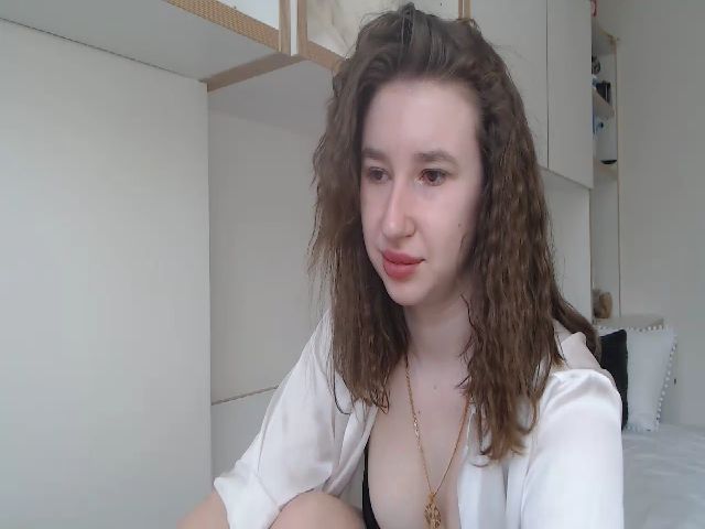 Live sex webcam photo for SiaOsten #273446946