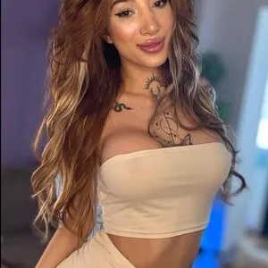 Live sex webcam photo for SiennaSunset #292707428