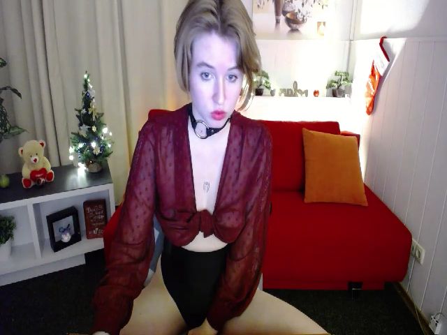 Live sex webcam photo for SierraLaPetit #271735436