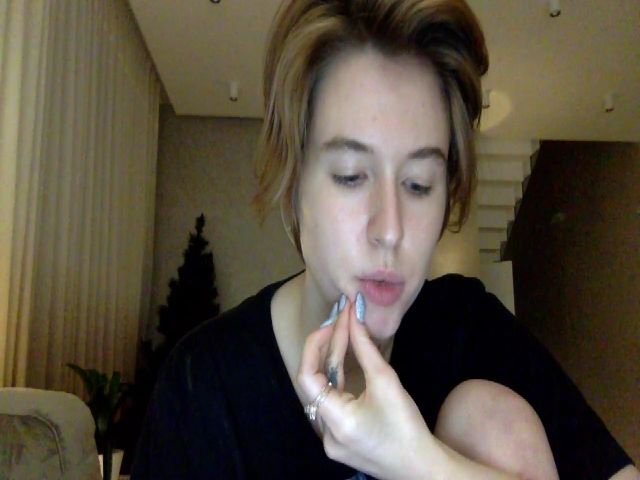 Live sex webcam photo for SierraLaPetit #272556290