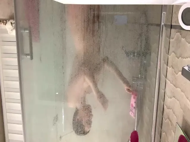 Live sex webcam photo for SierraLaPetit #272597299