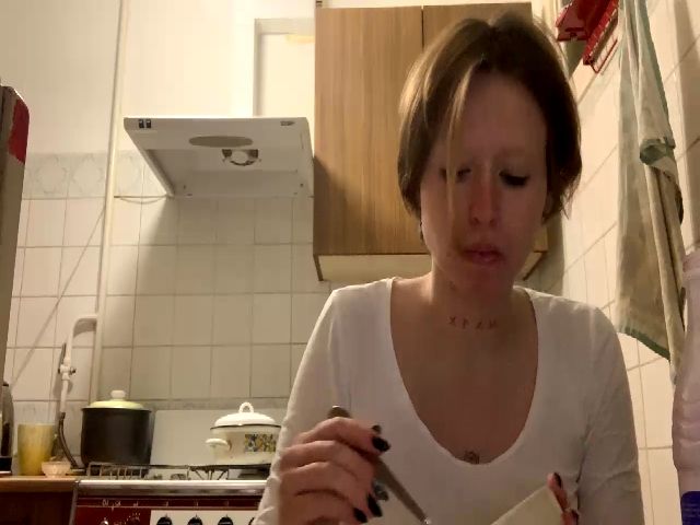 Live sex webcam photo for SierraLaPetit #272737515