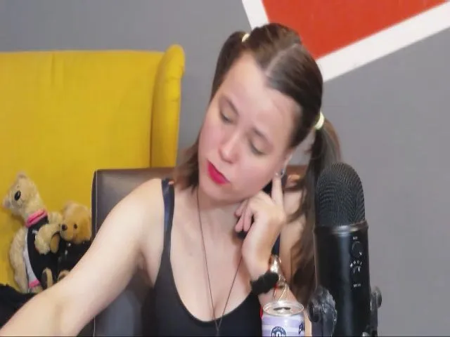 Live sex webcam photo for SimplyJoy #272872046
