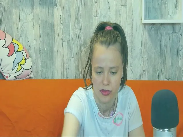Live sex webcam photo for SimplyJoy #273376336