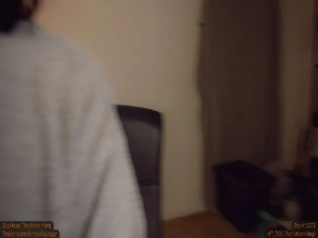 Live sex webcam photo for SimplySquiggy #272038220