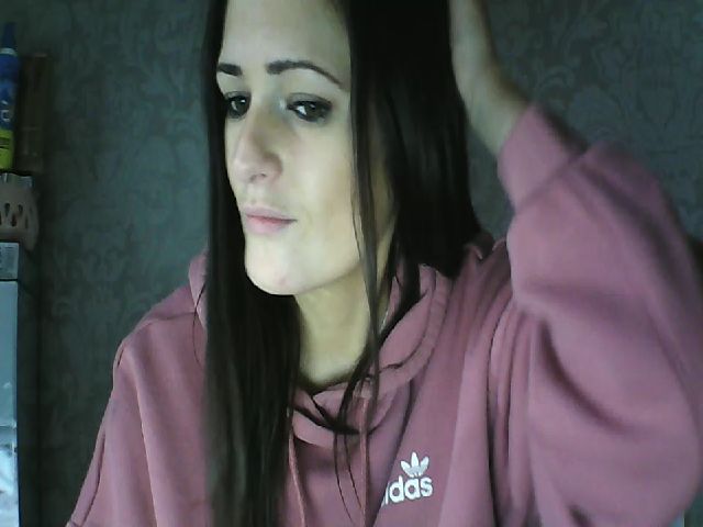 Live sex webcam photo for Sincerelyme3 #272131603