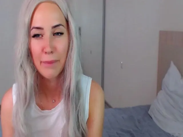 Live sex webcam photo for SinfulAngelll #273665284