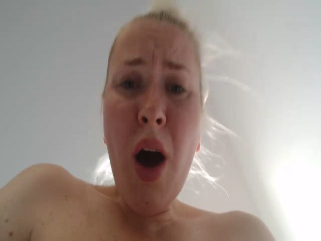 Live sex webcam photo for Singlemilff #273427210