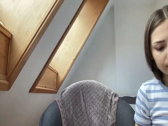 Live sex webcam photo for SkinnyEva #273126197