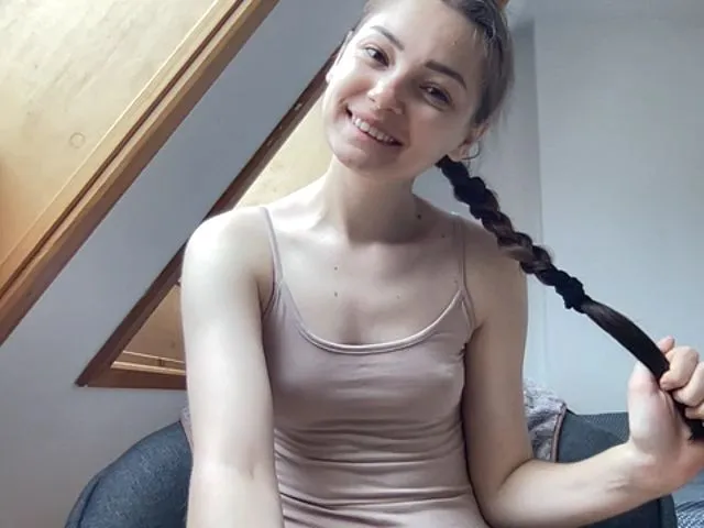 Live sex webcam photo for SkinnyEva #273252916
