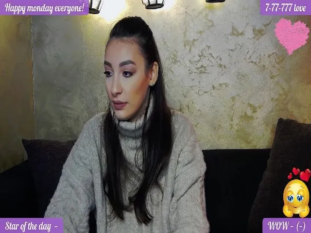 Live sex webcam photo for SkyV_ #272133724