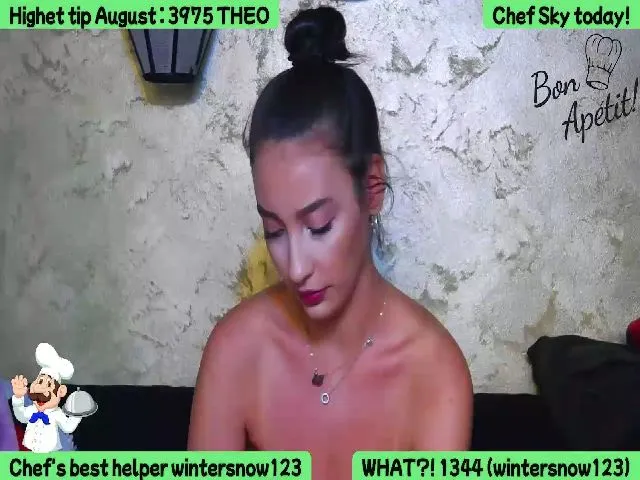 Live sex webcam photo for SkyV_ #274303937