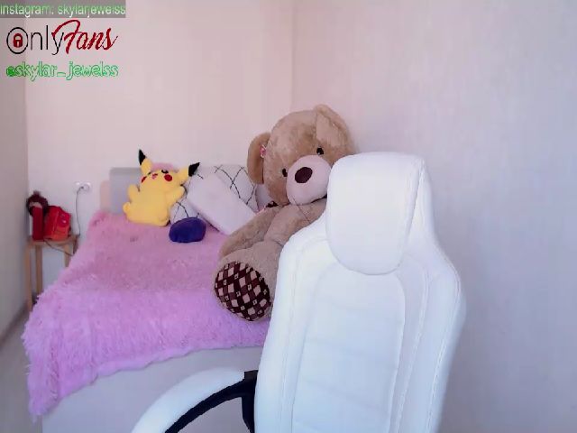 Live sex webcam photo for Sky_Jewels #274165877