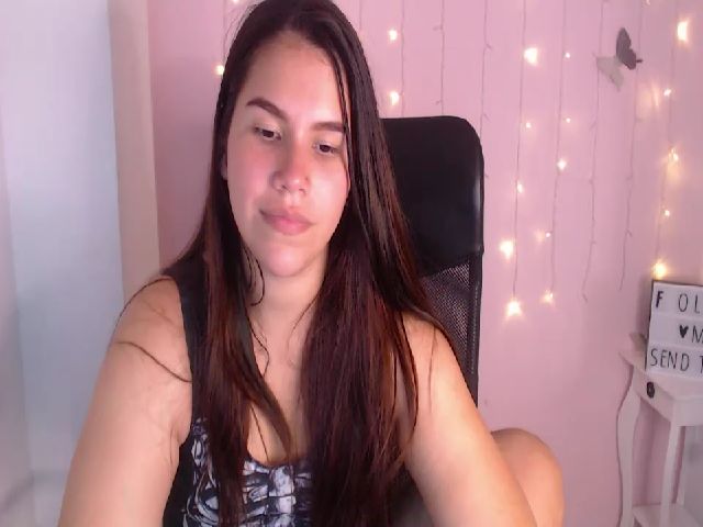 Live sex webcam photo for Sky_lover_ #272245789